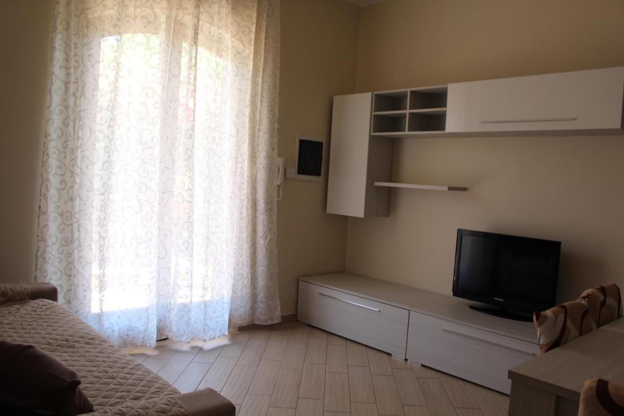 A&G Apartment Naxos-Taormina จีอาร์ดีนี นักซอส ภายนอก รูปภาพ