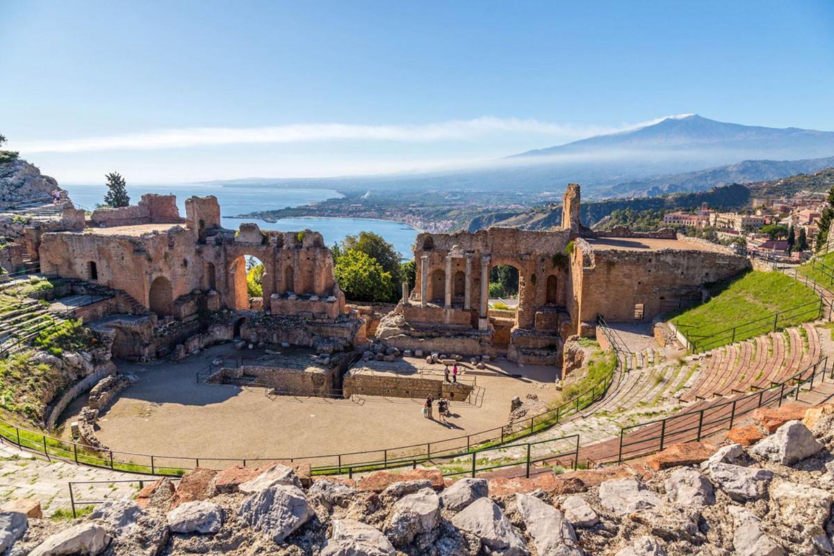 A&G Apartment Naxos-Taormina จีอาร์ดีนี นักซอส ภายนอก รูปภาพ